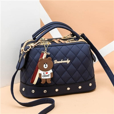 2019 New Europe Fashion Trend Bag Female Handbag Fashion Girls Shoulder Bag Bear Pend Crossbody Bag High QualityCE